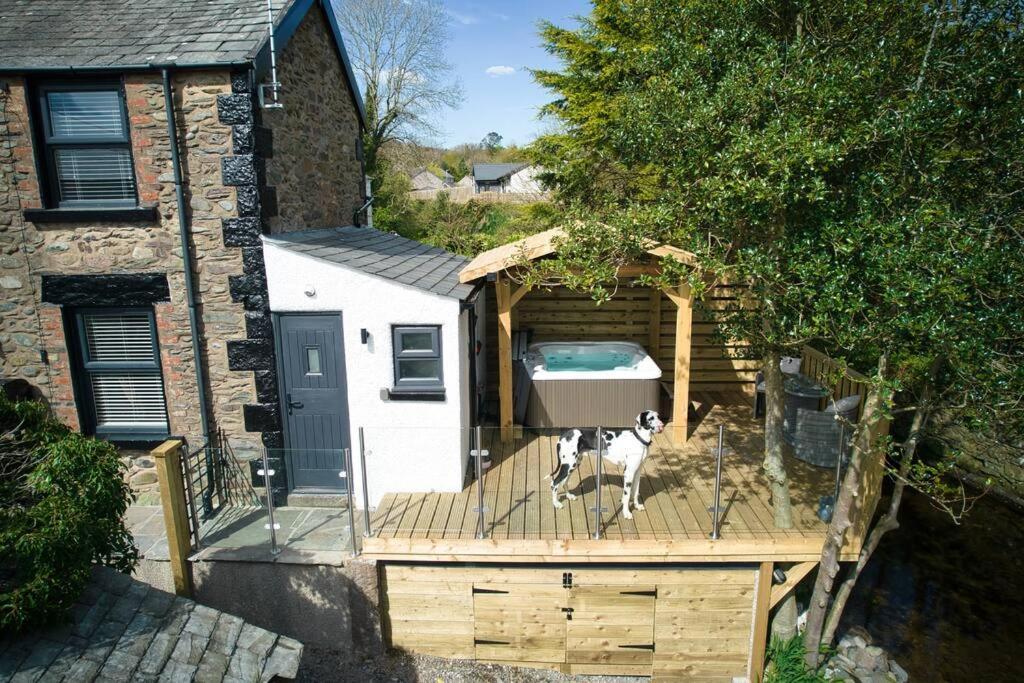Luxurious Cottage With Hot Tub, Lake District Duddon Exterior foto